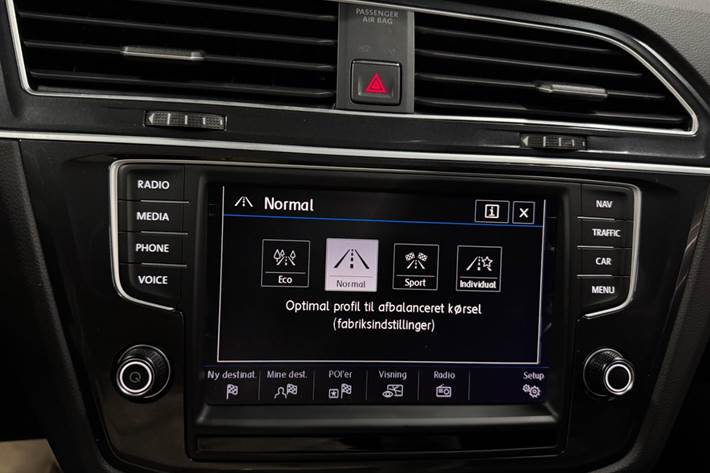 Hvid VW Tiguan fra 2016