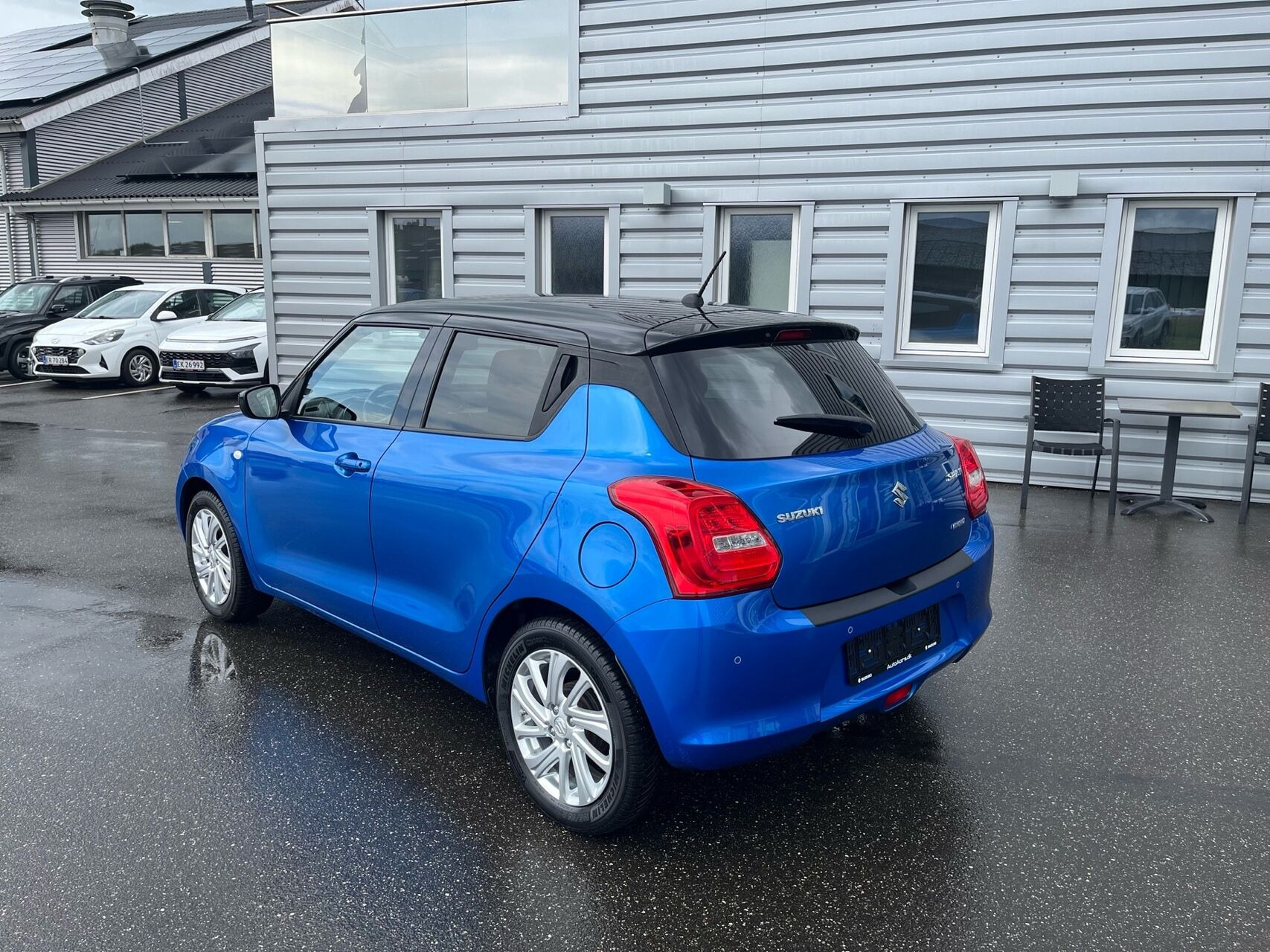 Blå Suzuki Swift fra 2022