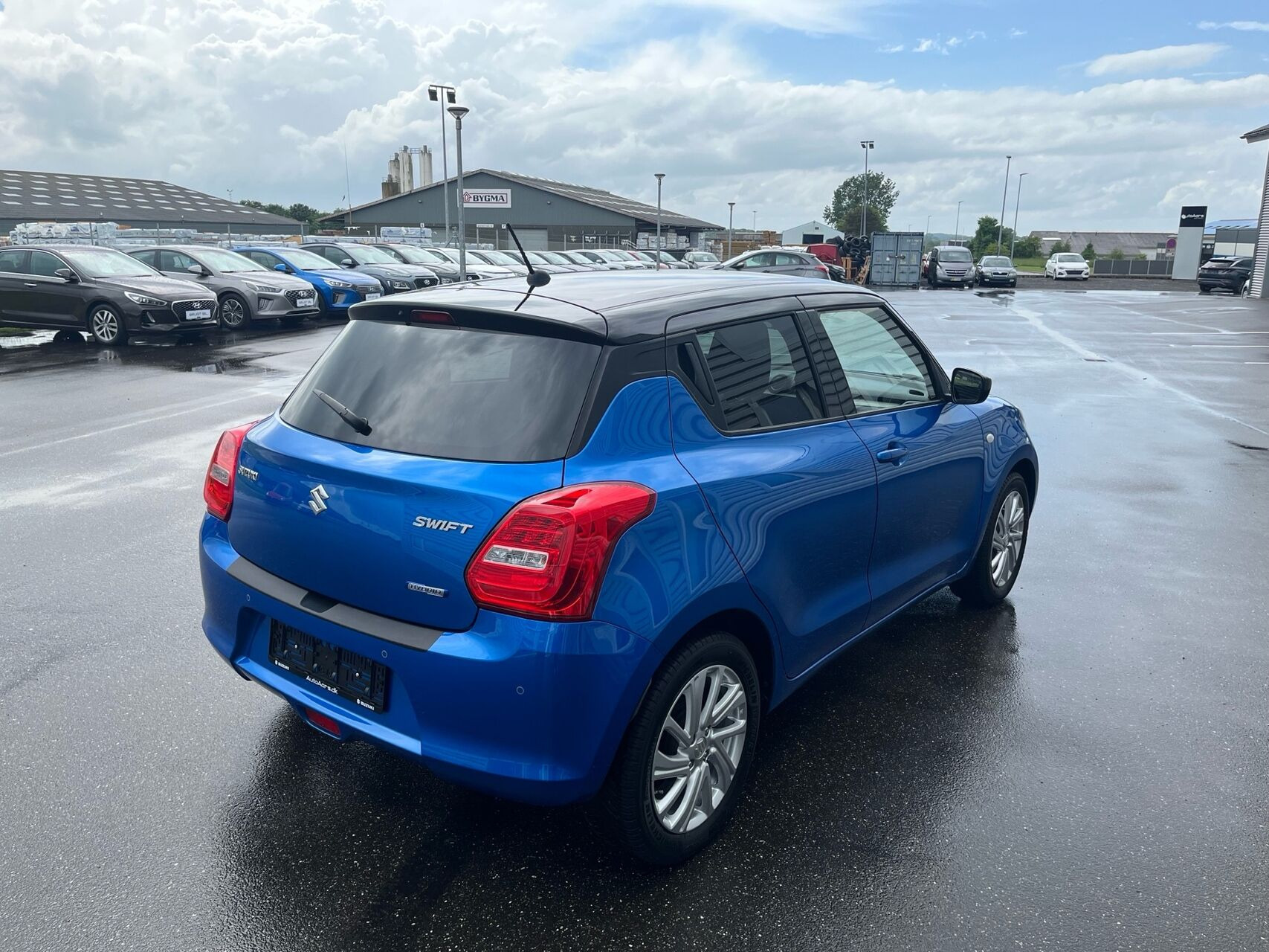 Blå Suzuki Swift fra 2022