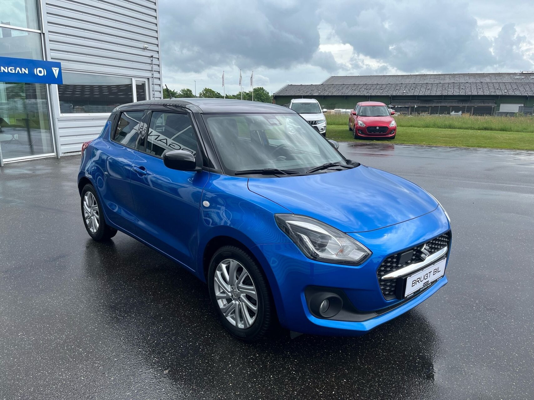 Blå Suzuki Swift fra 2022