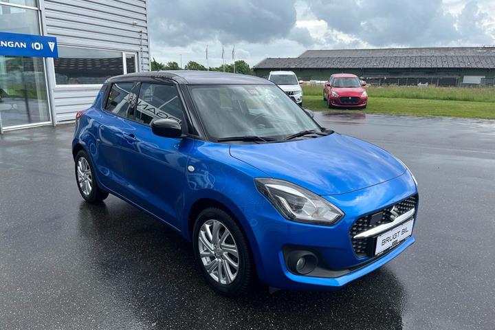 Blå Suzuki Swift fra 2022
