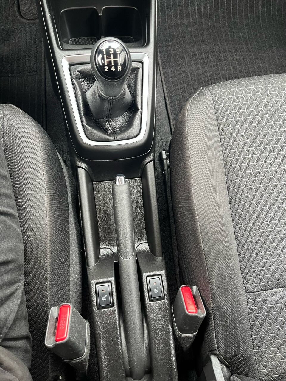 Blå Suzuki Swift fra 2022