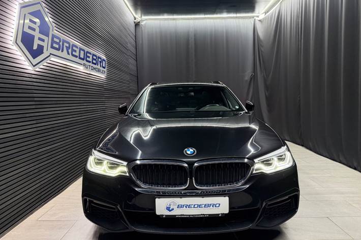 Sort BMW 540d fra 2018