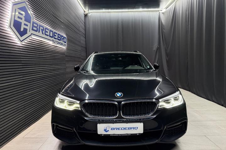 Sort BMW 540d fra 2018