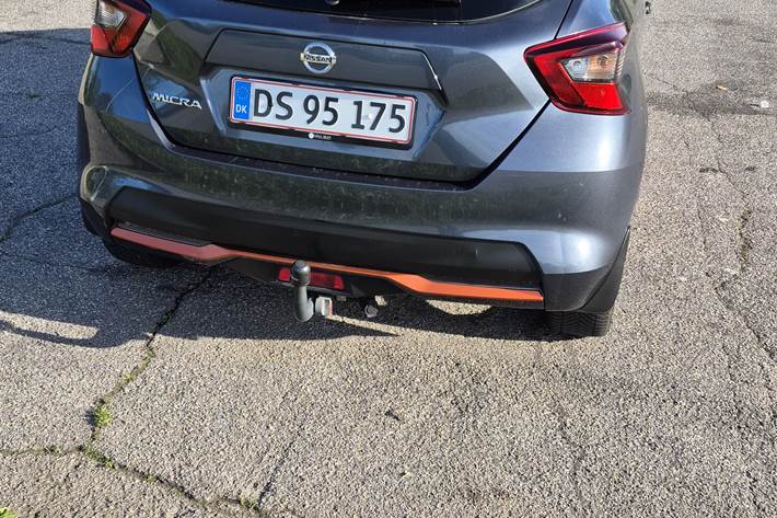 Grå Nissan Micra fra 2018