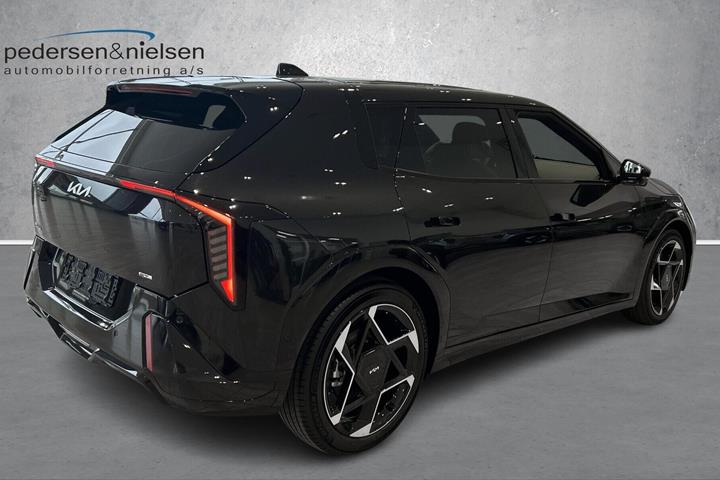 Sort Kia EV4 fra 2026 set udefra