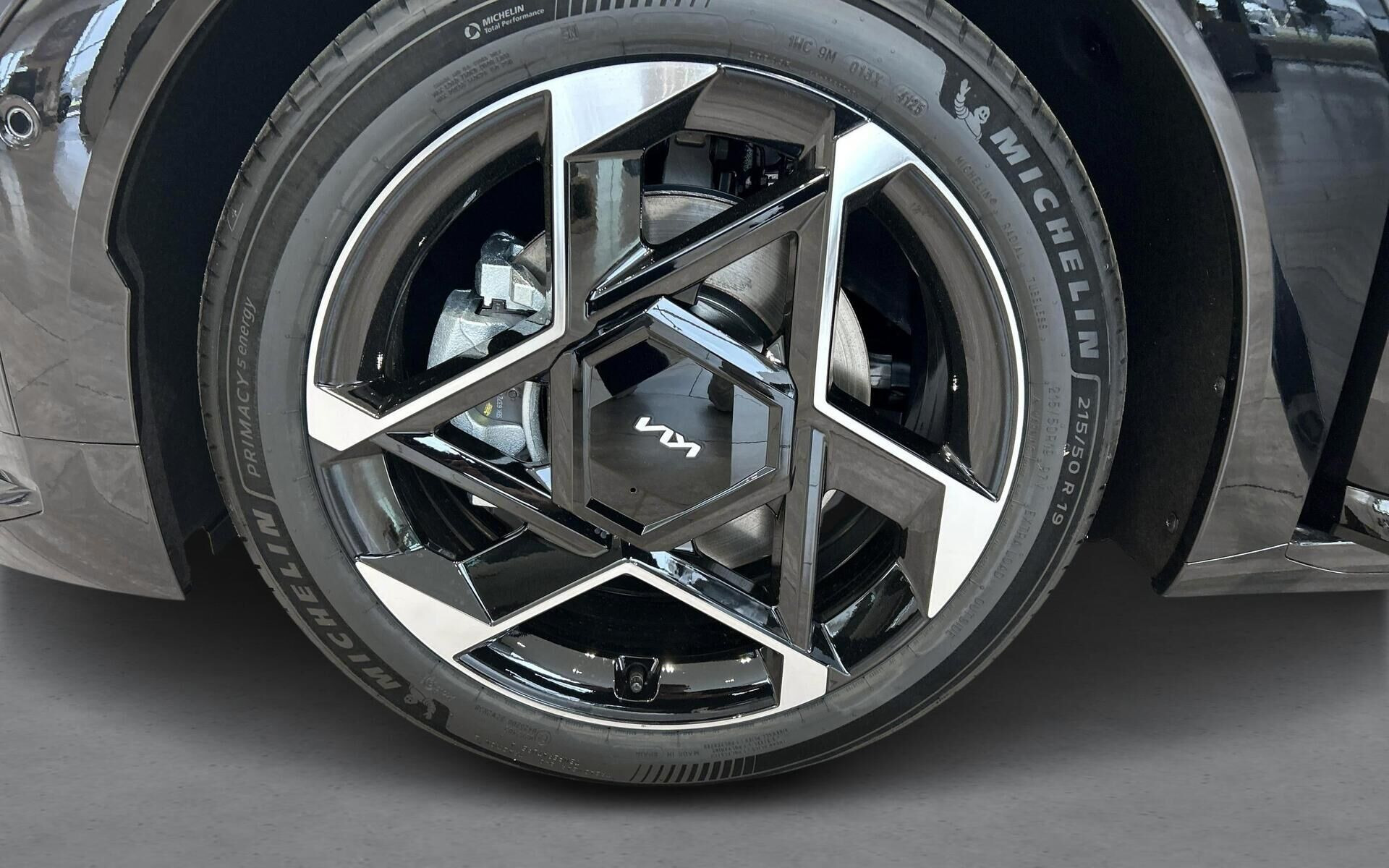 Sort Kia EV4 fra 2026 set udefra