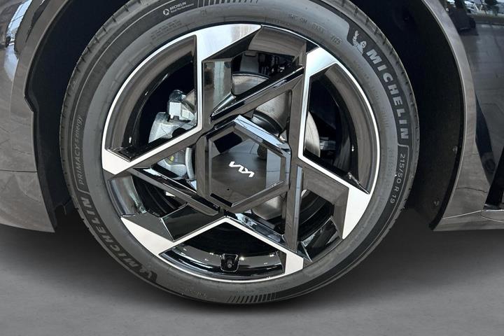 Sort Kia EV4 fra 2026 set udefra