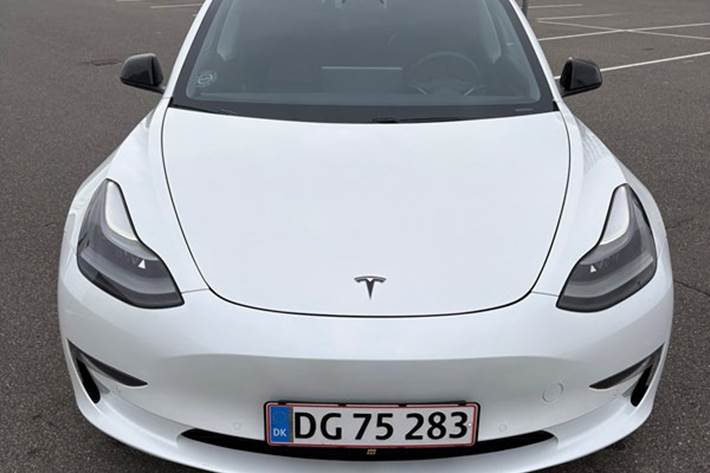 undefined Tesla Model 3 fra 2021