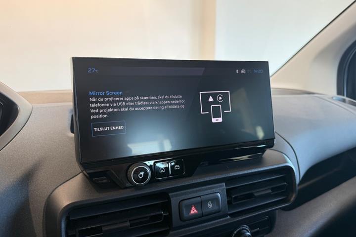 Blå Peugeot e-Rifter fra 2025