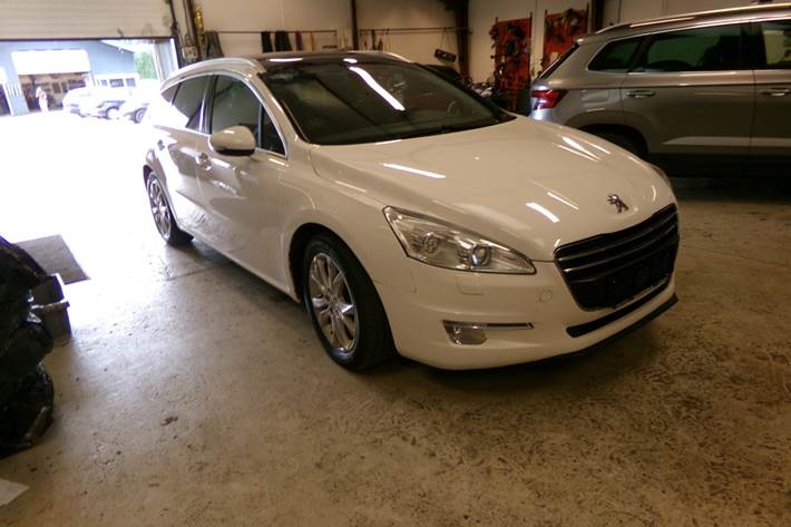 Hvid Peugeot 508 fra 2013