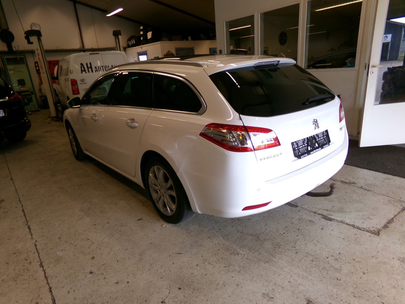 Hvid Peugeot 508 fra 2013