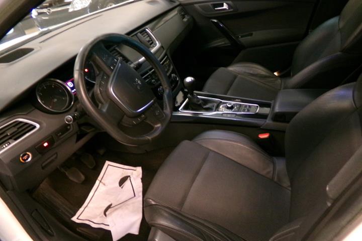 Hvid Peugeot 508 fra 2013