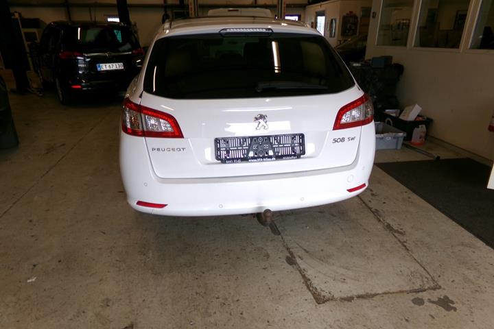 Hvid Peugeot 508 fra 2013