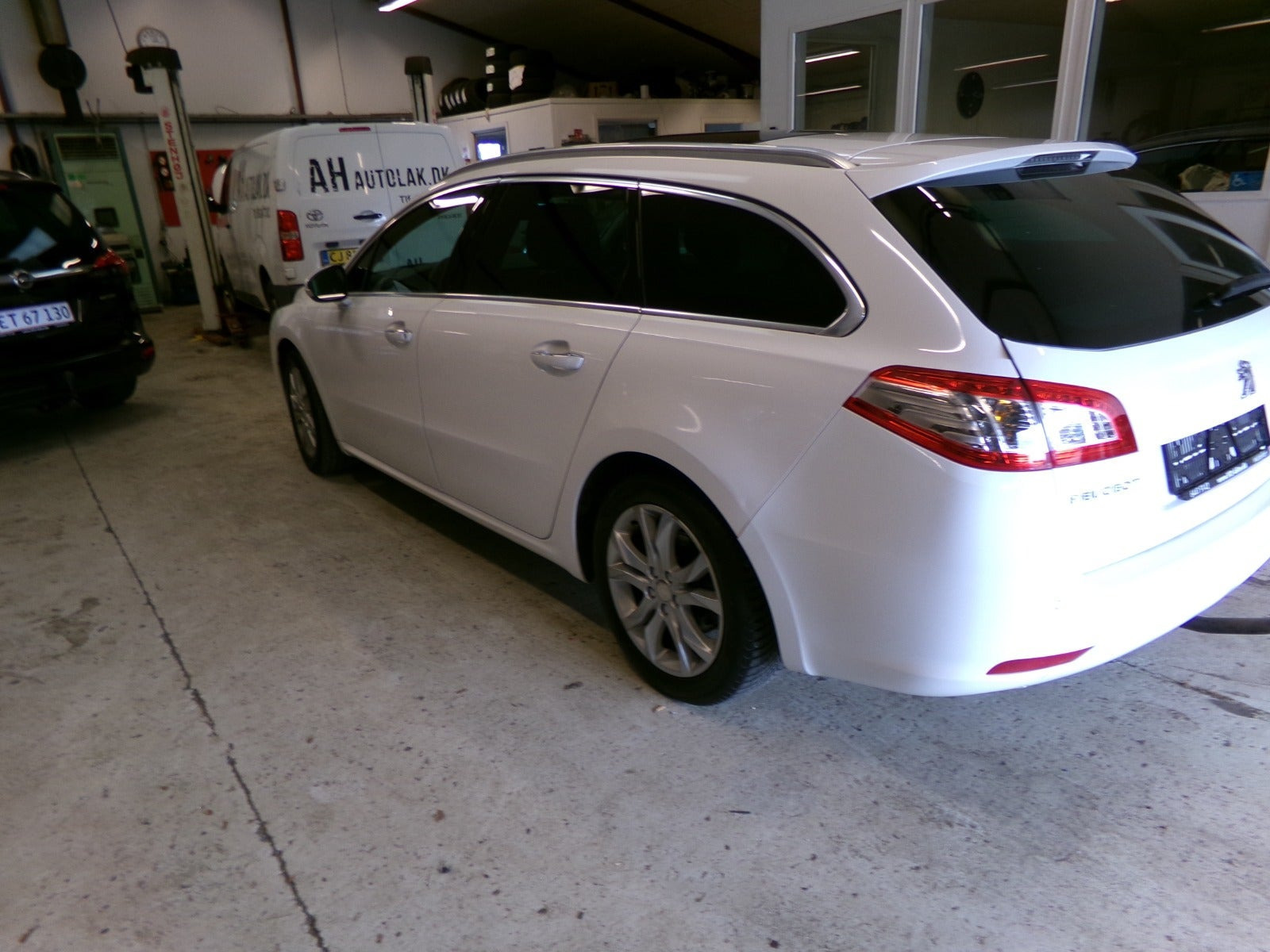 Hvid Peugeot 508 fra 2013