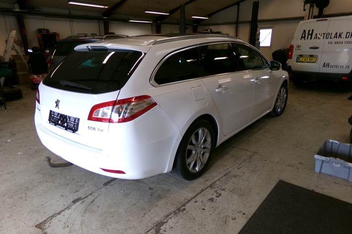 Hvid Peugeot 508 fra 2013