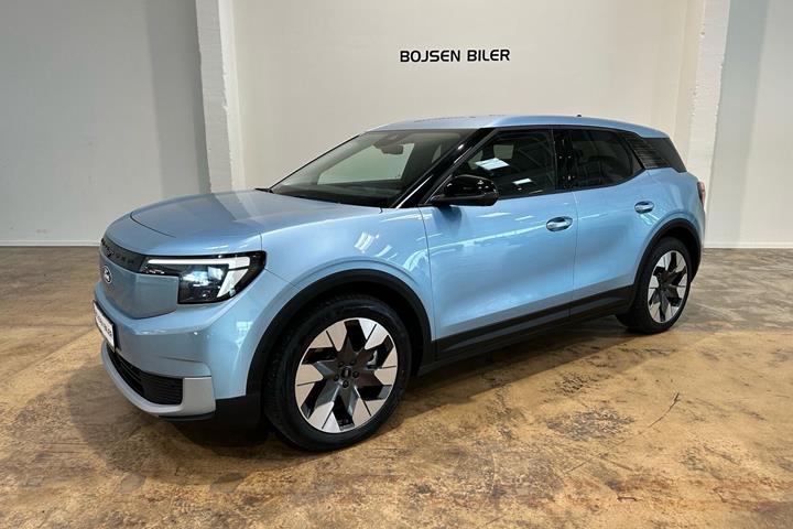 Blå Ford Explorer fra 2024 set udefra