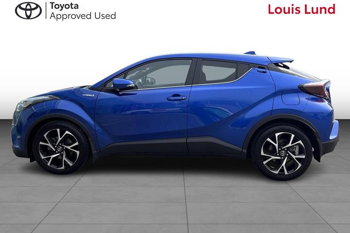 Blå Toyota C-HR fra 2019