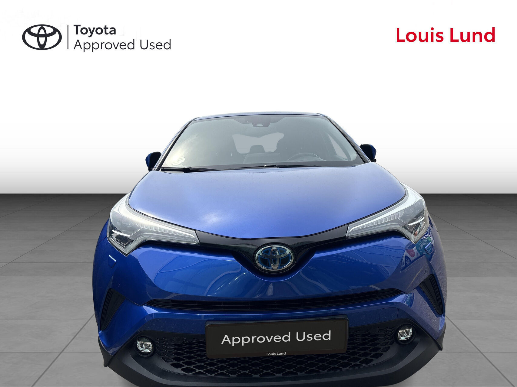 Blå Toyota C-HR fra 2019