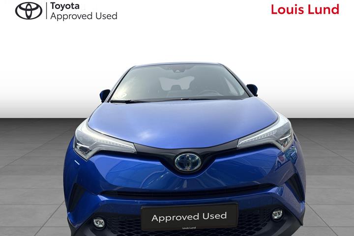 Blå Toyota C-HR fra 2019