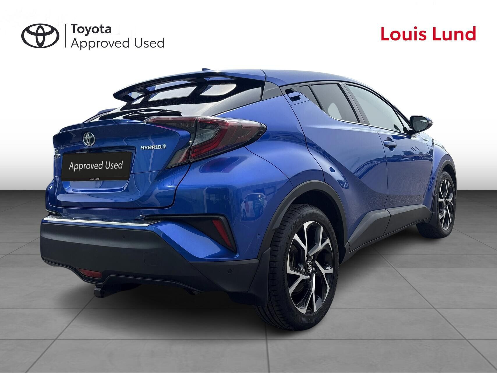 Blå Toyota C-HR fra 2019