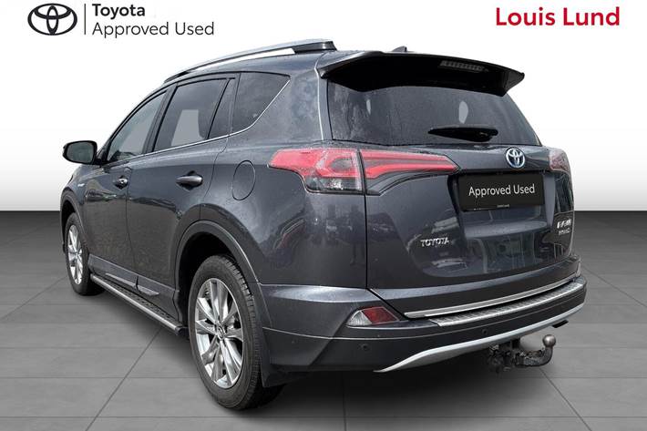 Grå Toyota RAV4 fra 2018