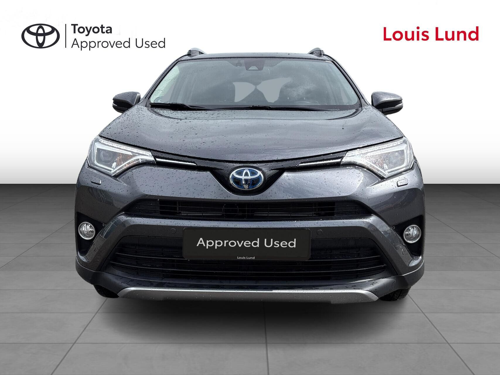 Grå Toyota RAV4 fra 2018