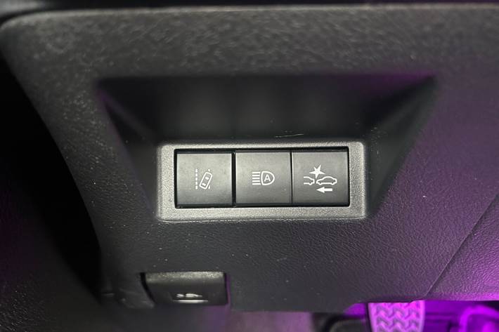 Hvid Toyota Yaris fra 2019
