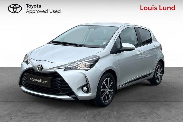 Sølv Toyota Yaris fra 2018