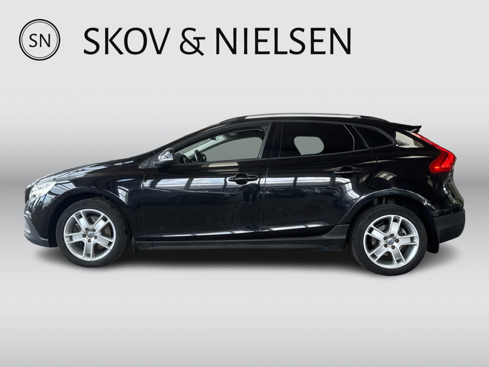Sort Volvo V40 CC fra 2016
