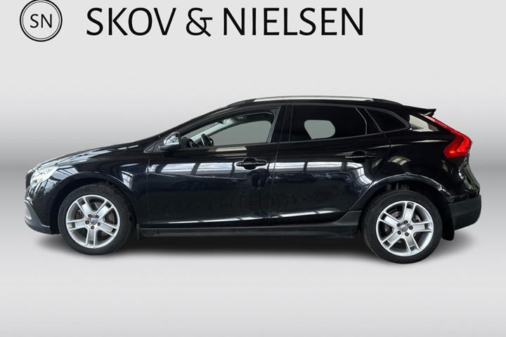 Sort Volvo V40 CC fra 2016