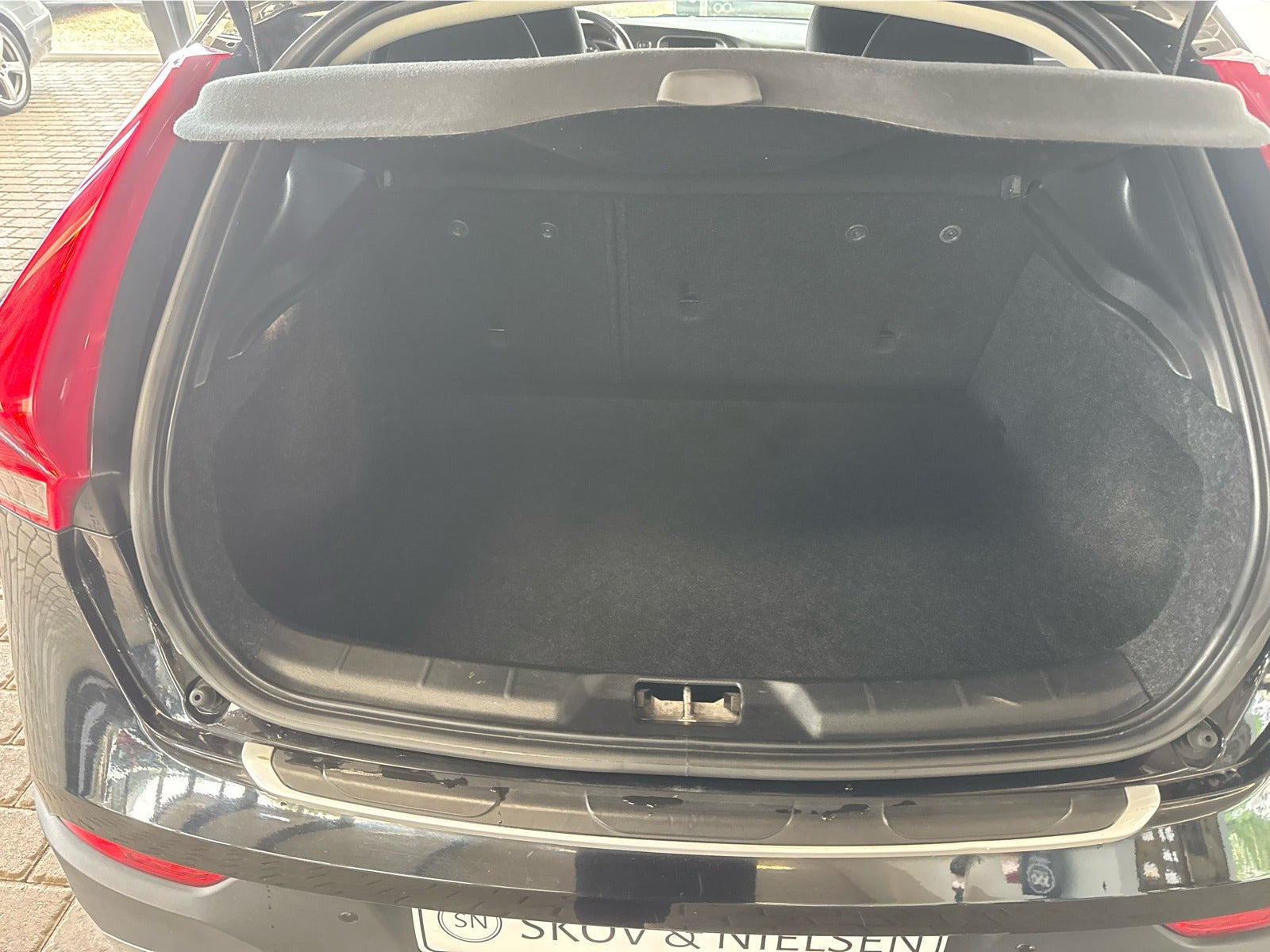 Sort Volvo V40 CC fra 2016