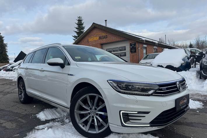 undefined VW Passat fra 2017 set udefra
