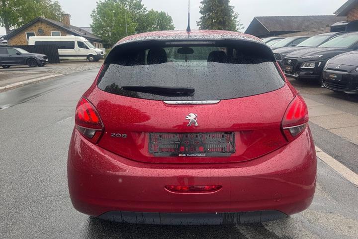 undefined Peugeot 208 fra 2017