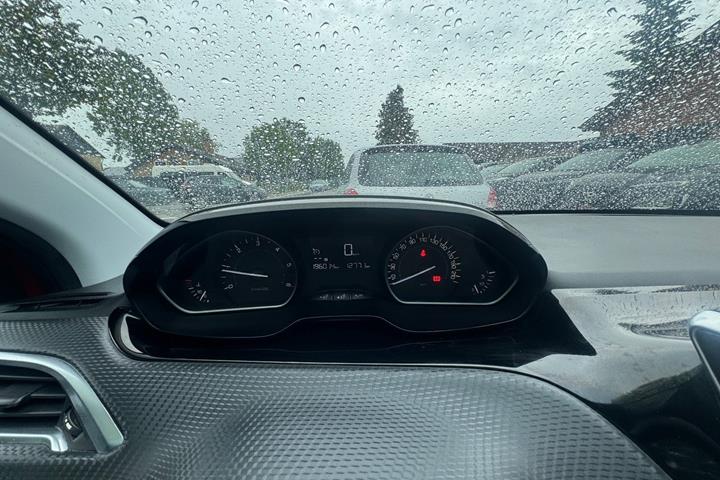 undefined Peugeot 208 fra 2017