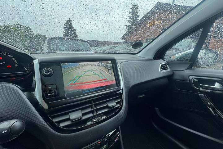 undefined Peugeot 208 fra 2017