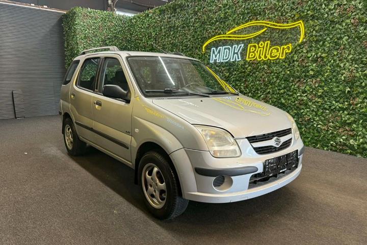 undefined Suzuki Ignis fra 2005 set udefra