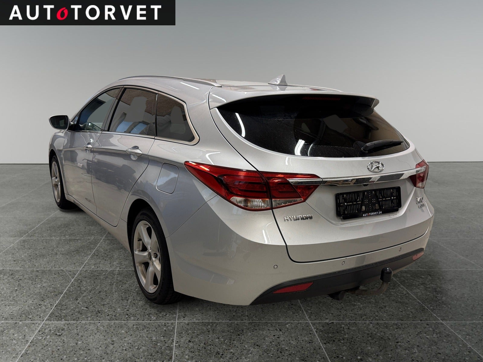 Sølv Hyundai i40 fra 2017