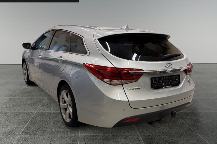 Sølv Hyundai i40 fra 2017