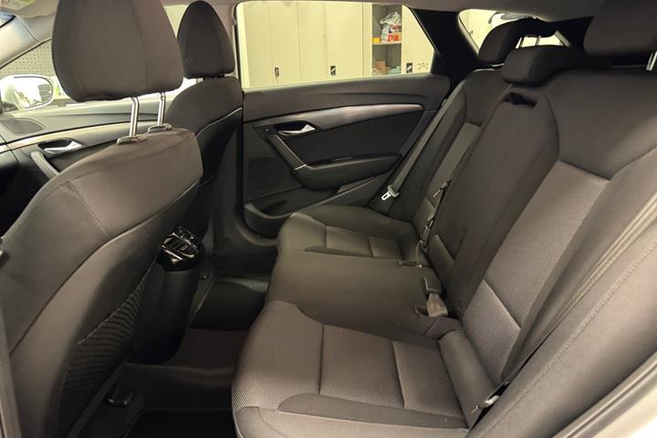 Sølv Hyundai i40 fra 2017