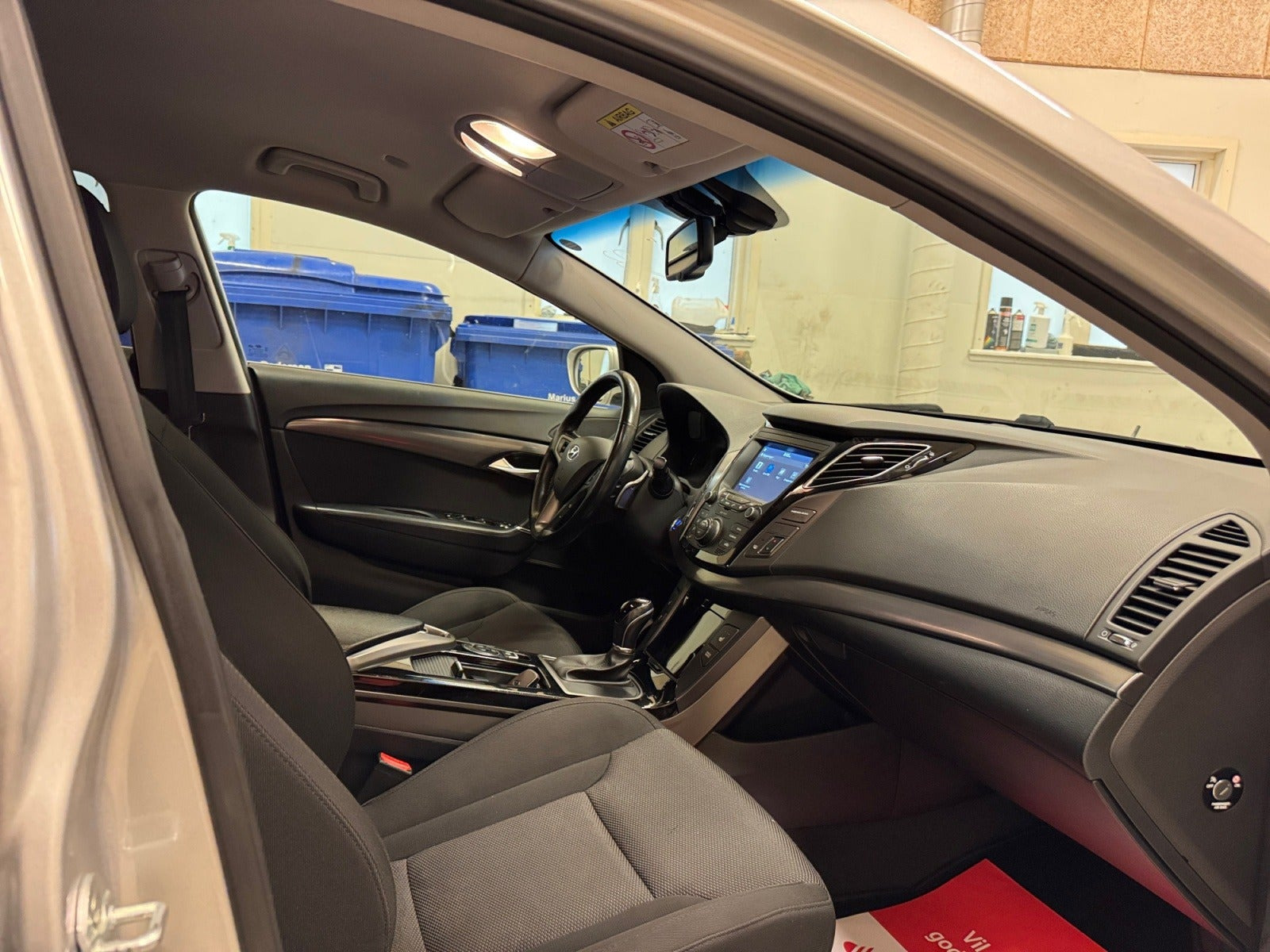 Sølv Hyundai i40 fra 2017