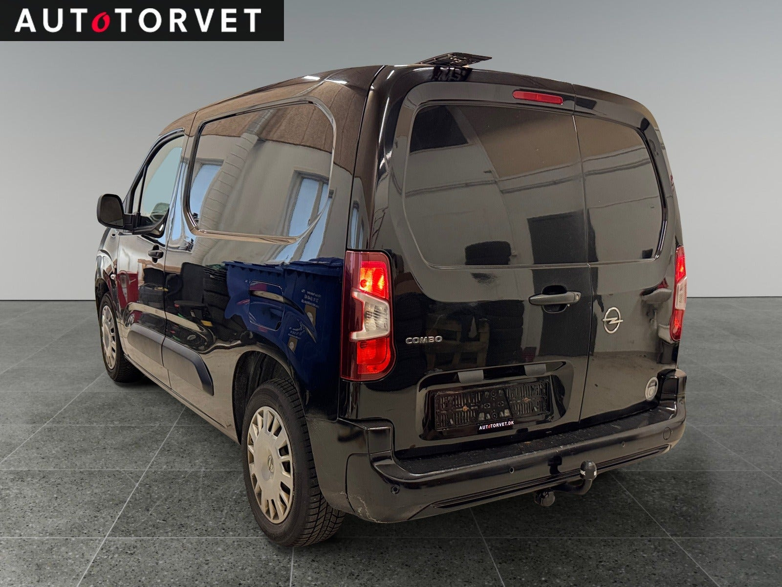 Sort Opel Combo fra 2019