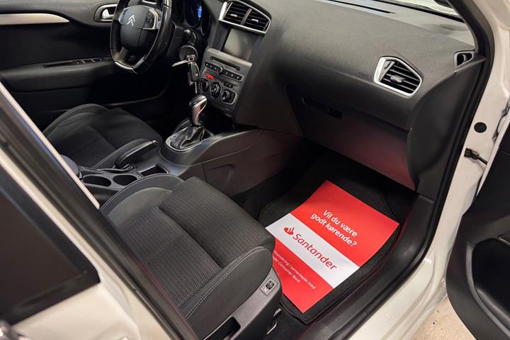 Hvid Citroën C4 fra 2018