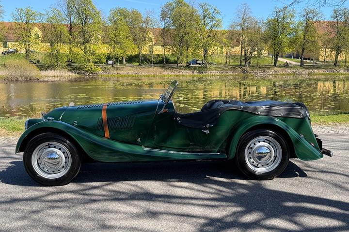 Grøn Morgan Plus 4 fra 1956
