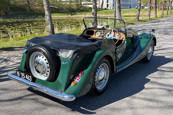 Grøn Morgan Plus 4 fra 1956