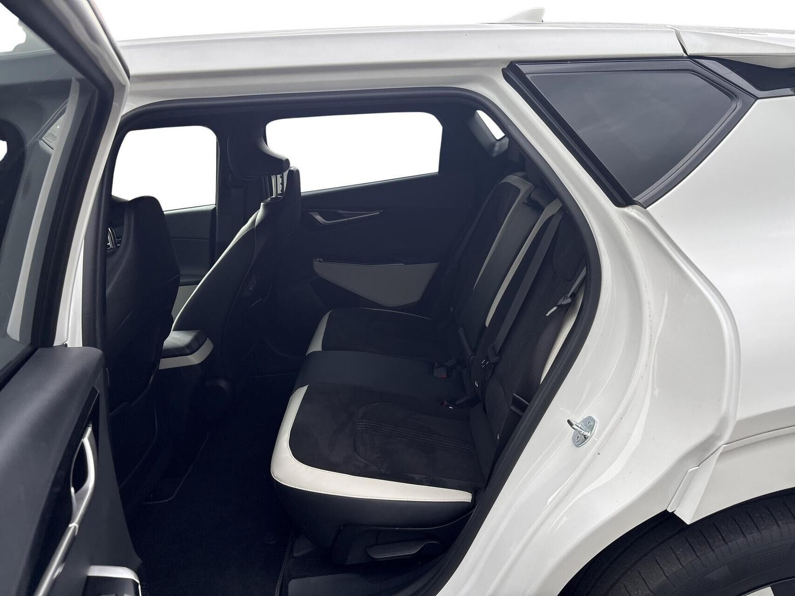 Hvid Kia EV6 fra 2024