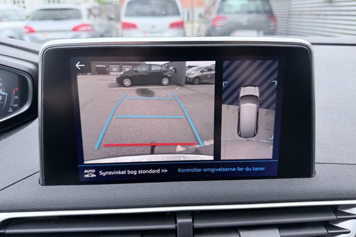 Sort Peugeot 5008 fra 2018
