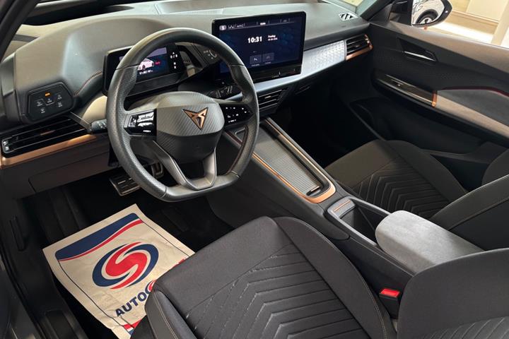 Grå Cupra Born fra 2024
