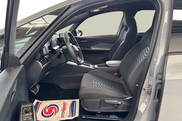Grå Cupra Born fra 2024