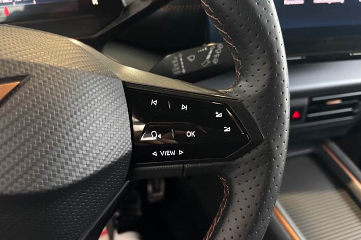 Grå Cupra Born fra 2024